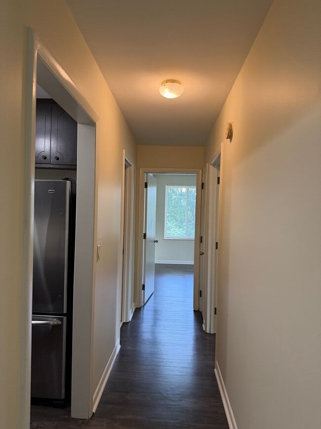 Building Photo - 2601 Hillsboro Pike