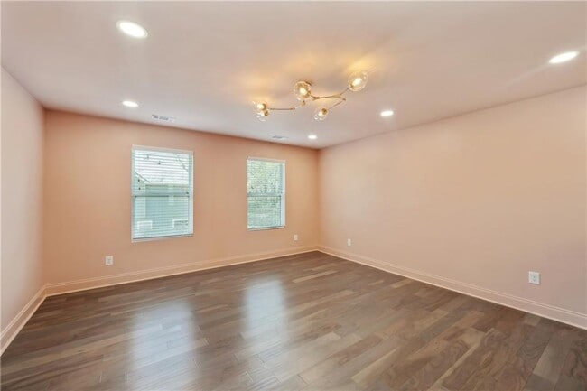 Building Photo - 3087 Alston Dr