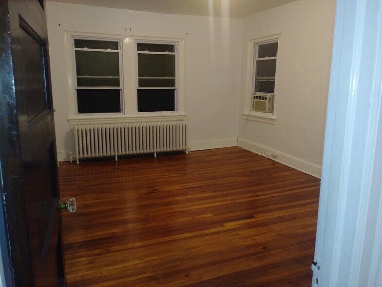 Building Photo - 331 Harrison Ave