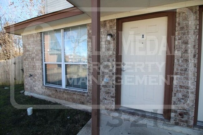 Building Photo - 4008 Pilgram Dr