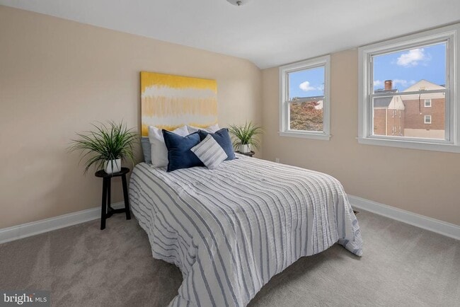 Building Photo - 1811 Ramblewood Rd