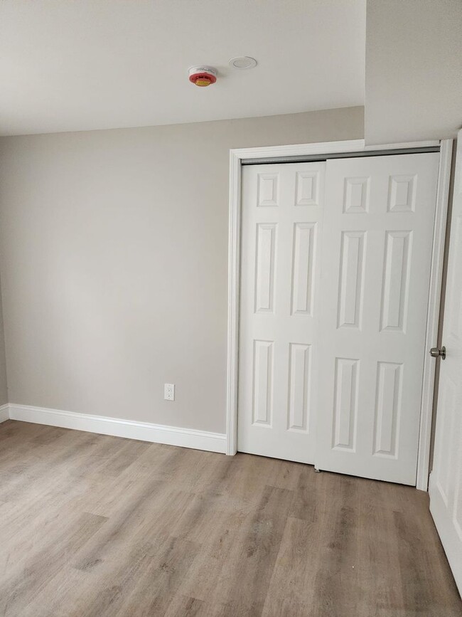 Building Photo - A Spacious 4 bedroom house for Rent !!!