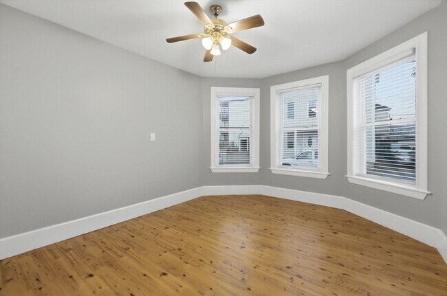 Building Photo - 20 Bennett St