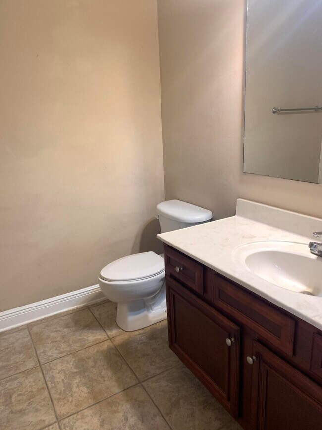 Building Photo - 1681 Hadleigh Hills Ct