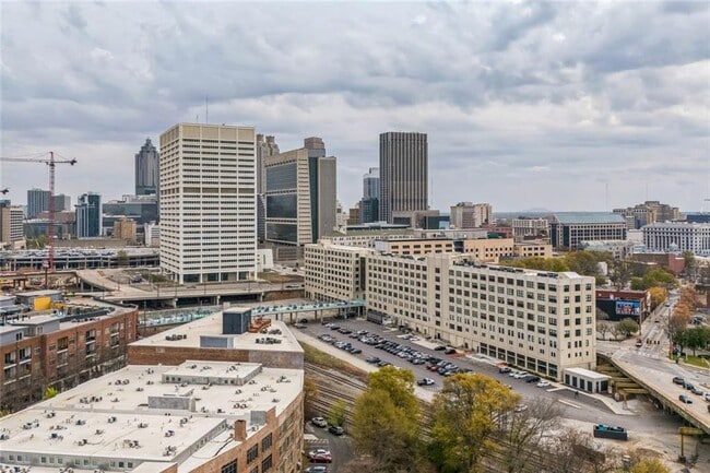 Building Photo - 230 Bradberry St SW