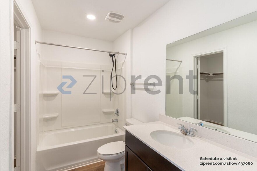 Building Photo - 17804 Willacy Cv
