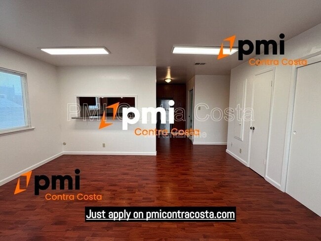 Building Photo - 933 Jackson St