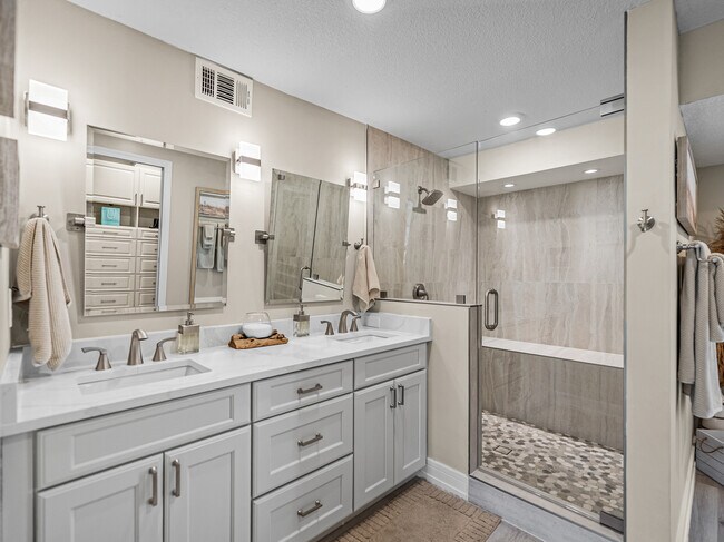 Building Photo - 4082 Belair Ln