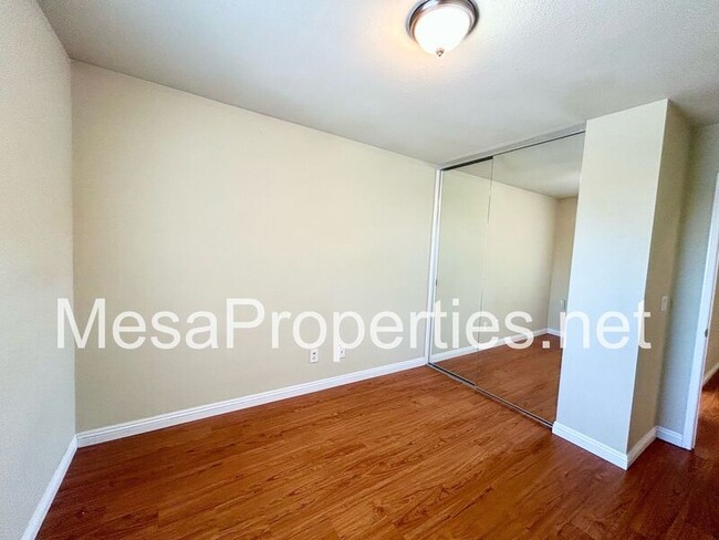 Building Photo - 14051 Yearling Ln