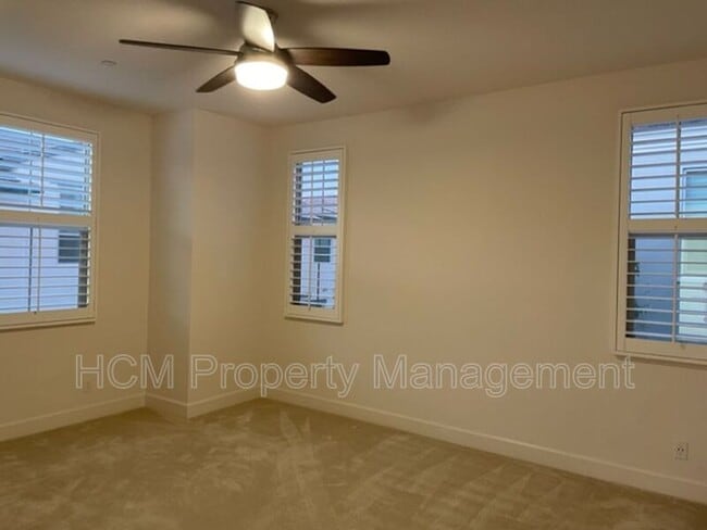 Building Photo - 59 Henson