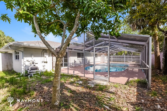 Building Photo - 5536 Kingswood Dr