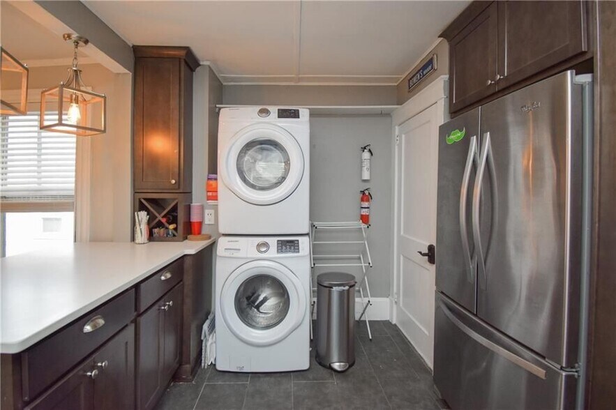 Building Photo - 16 Vaughan Ave