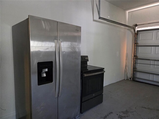 Building Photo - 11641 59th St N
