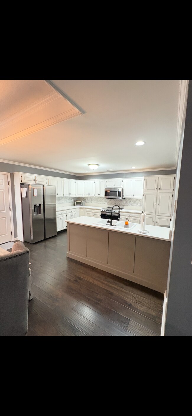 Building Photo - 2619 Kingsley Ct