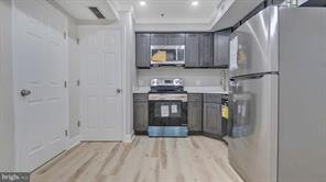 Building Photo - 816 1/2 8th St NE