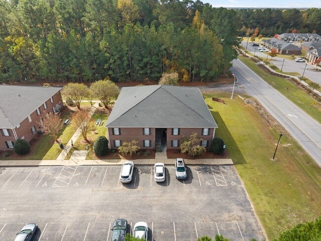 Building Photo - 21 Collins Dr