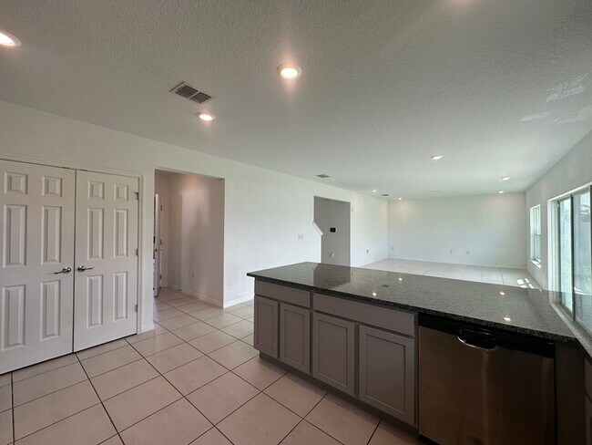 Building Photo - 352 Quarry Rock Cir