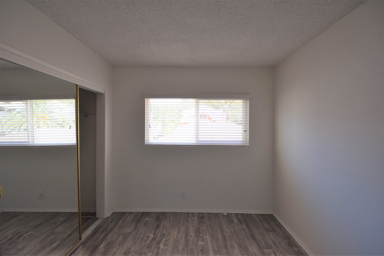 Building Photo - 2429 Cheremoya Ave