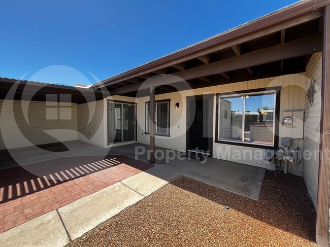 Building Photo - 1419 Placita Apache