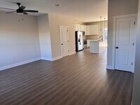 Building Photo - 13 Barnyard Cir