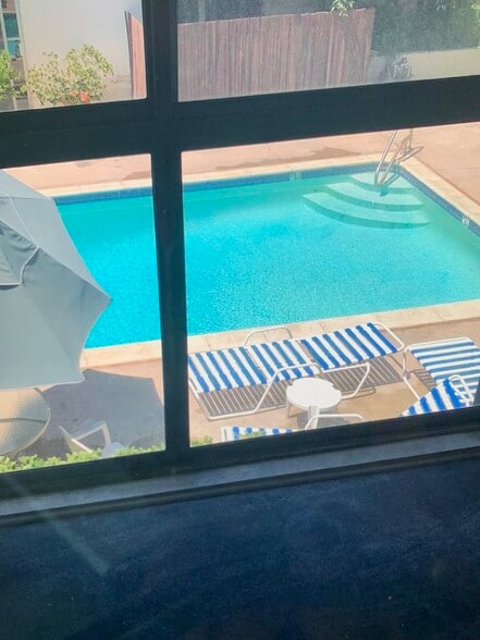 Primary Photo - 5650 Sumner Way