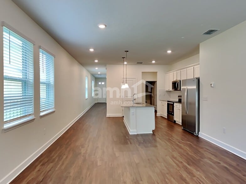 Building Photo - 1125 Walden Pond Dr