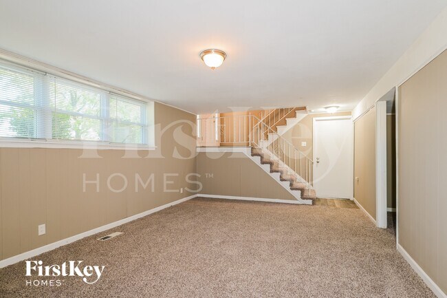 Building Photo - 1785 Trotter Way
