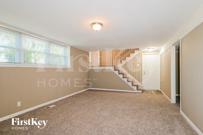 Building Photo - 1785 Trotterway Dr