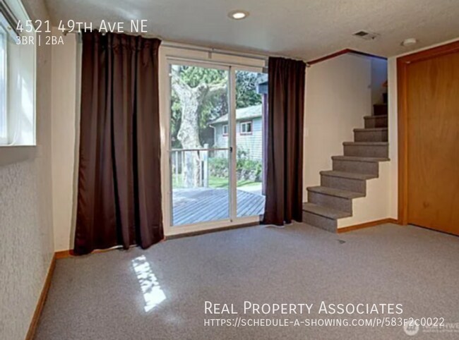 Building Photo - 4521 49th Ave NE