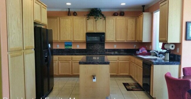 Building Photo - Beautiful 5bd 3.5 Baths House for Rent in Empire Ranch Folsom