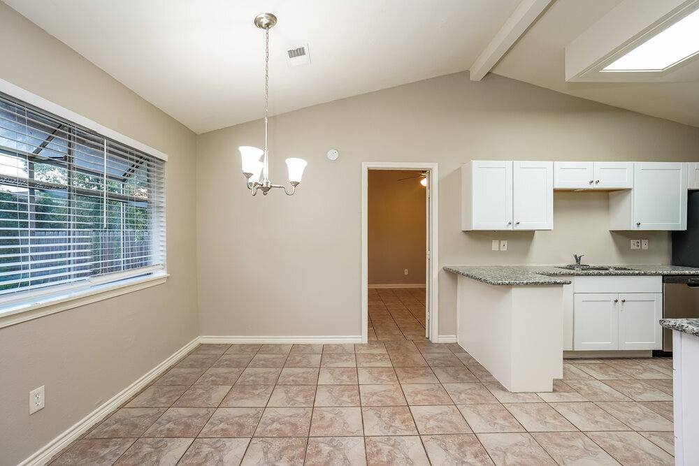 Building Photo - 20117 Dawn Mist Dr