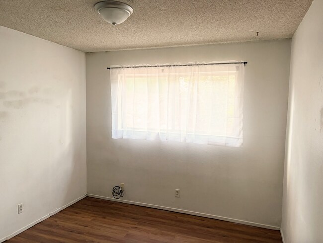 Bedroom 1 - 170 Westelle Dr