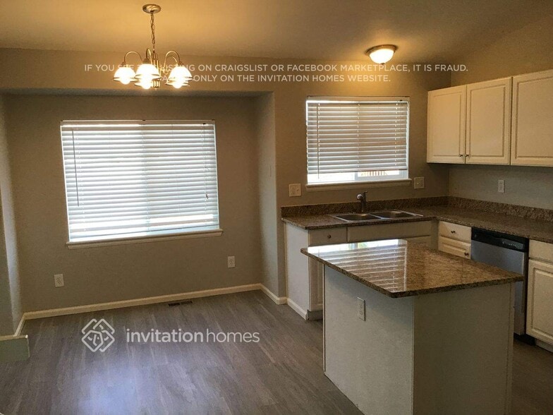 Building Photo - 3801 Morning Glory Dr