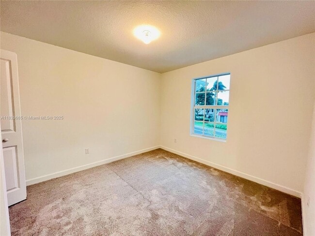 Building Photo - 6935 Harbours Edge Ave