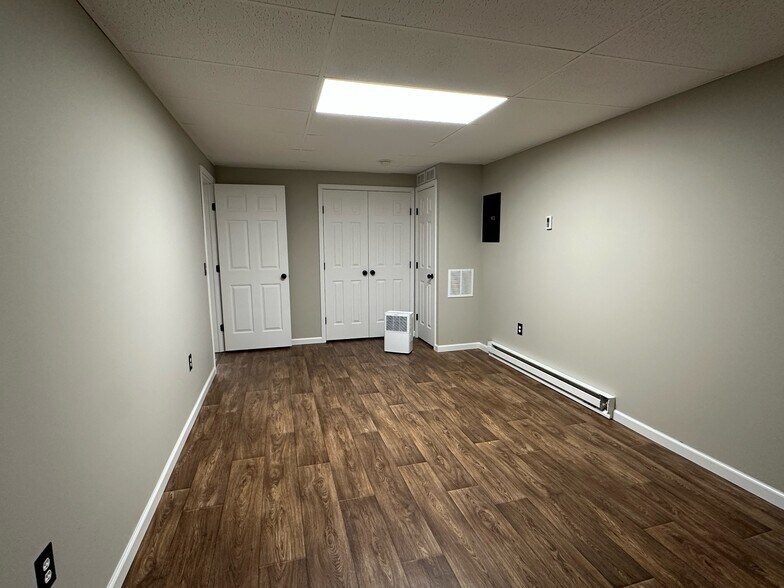 Building Photo - 34209 US-6