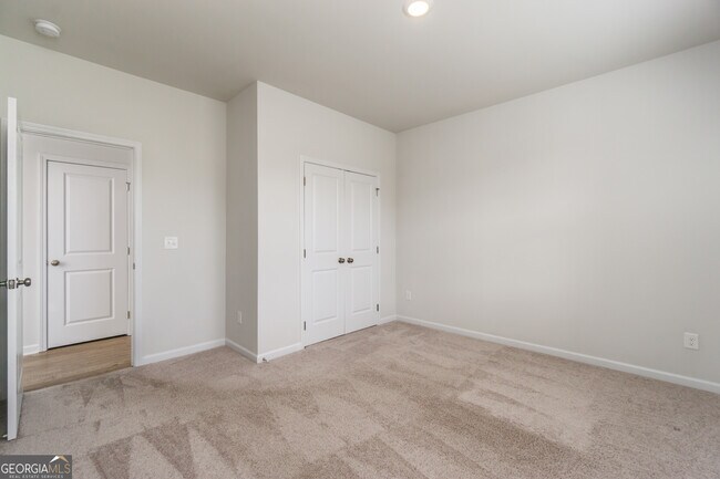 Building Photo - 129 Softwood Ct