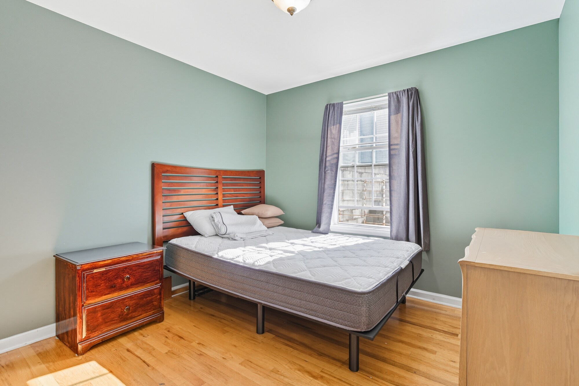 Bedroom 3 - 283 Orange St