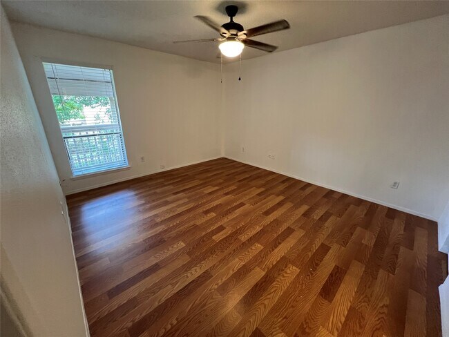 Building Photo - 9471 Pagewood Ln