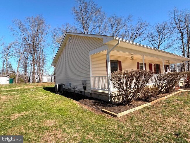 Building Photo - 9319 Devlins Grove Pl