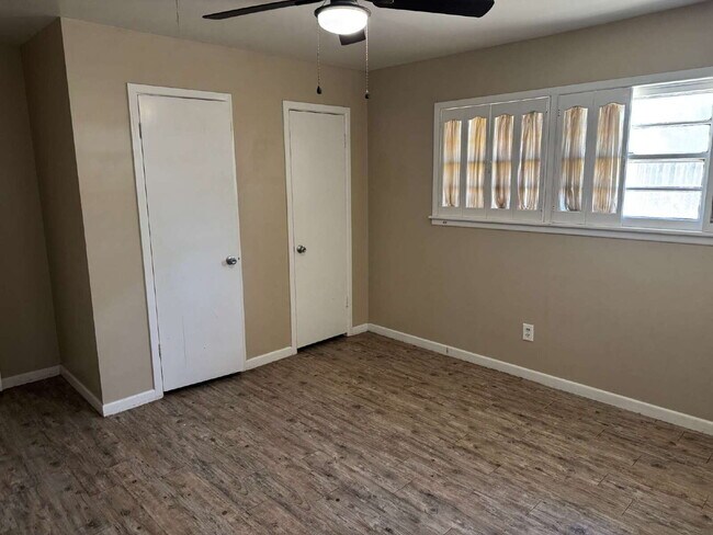 Building Photo - "Spacious 4-Bedroom Home with 2 Full Baths in Lubbock – 1,984 Sq Ft of Comfort!"