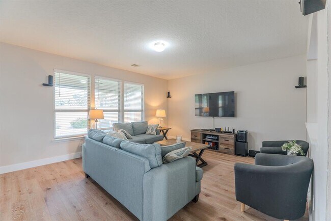 Building Photo - 2907 Coastal Prairie Ln
