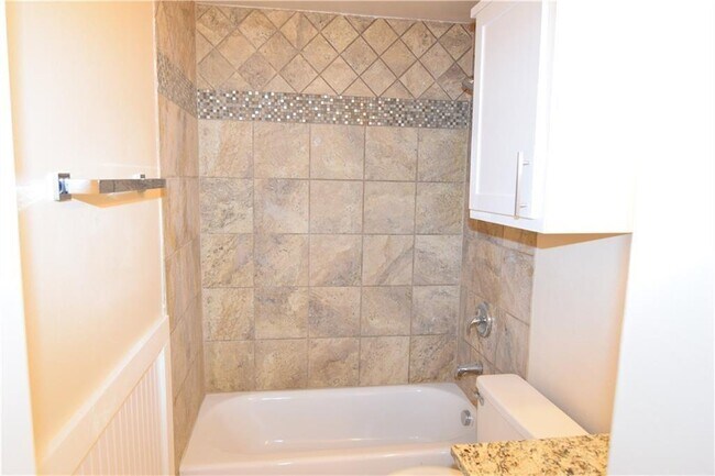 Building Photo - 7110 Whispering Winds Dr