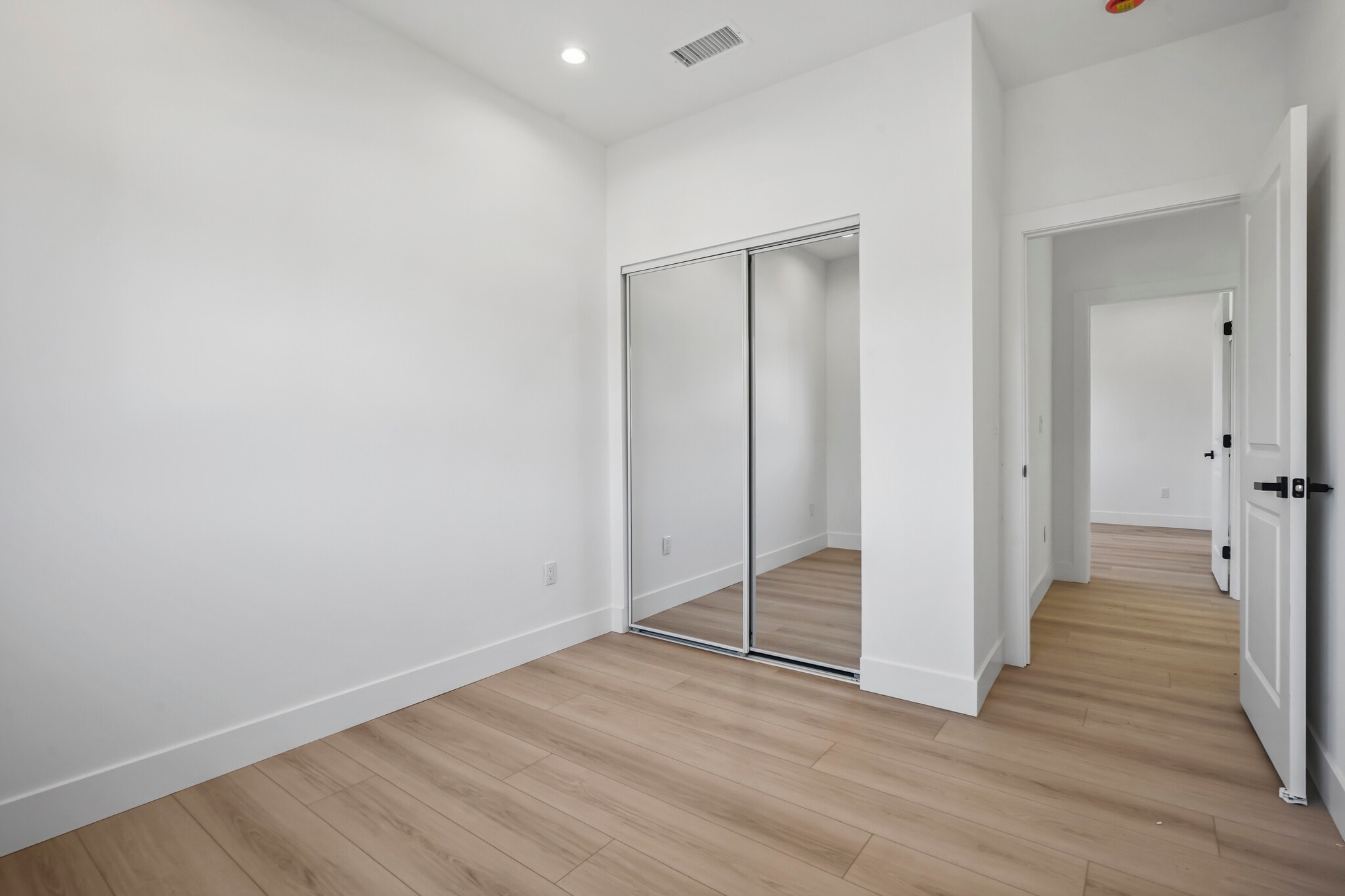 Building Photo - 11533 Dronfield Ave