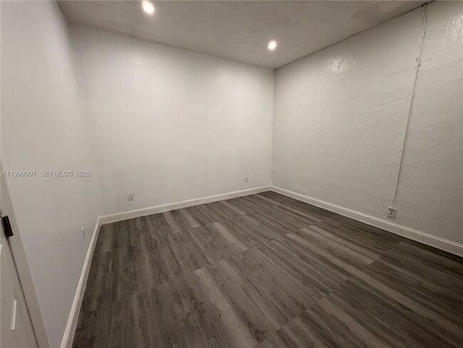 Building Photo - 2804 NW 7th Ct