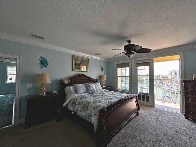 Building Photo - Available June 1st | Stunning Waterfront Home in Madeira Beach – 3 Bed / 3 Bath