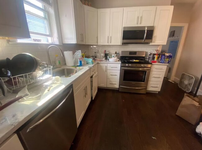 Building Photo - 61 Bromfield Rd