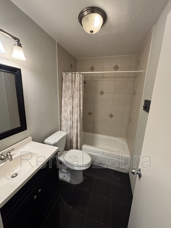 Building Photo - 2890 Treat Blvd