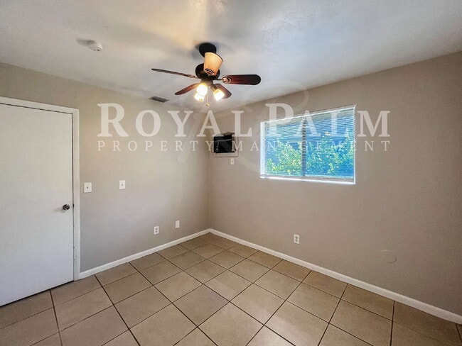 Building Photo - 2 Bed, 2 Bath, and a Whole New Energy — Kick Off 2026 in Bonita Springs