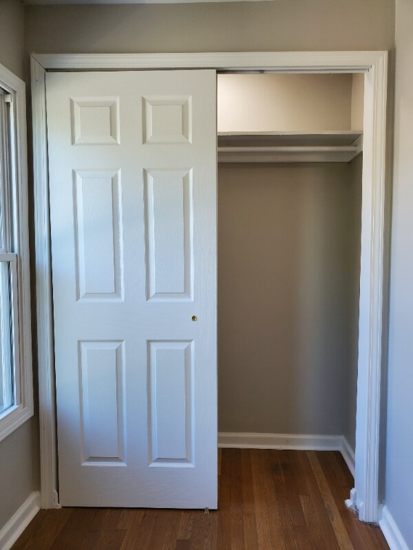 Building Photo - 952 Lilley Ave