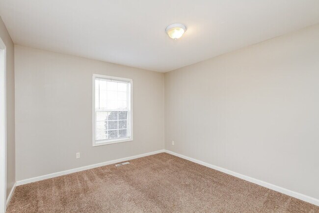 Building Photo - 2606 Foxfire Dr